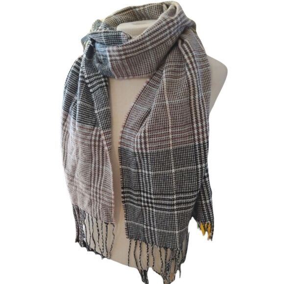 Vince Camuto Plaid Neutral Fringe Classic Scarf - Picture 2 of 9
